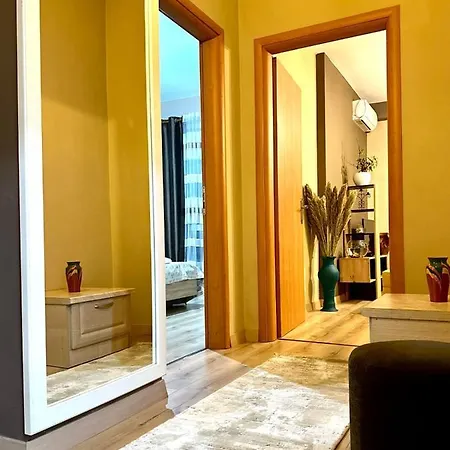 My Guest Base טיראנה